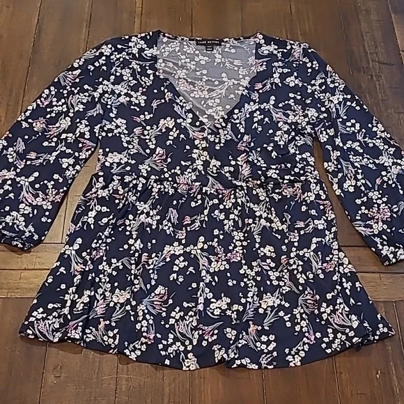 Lane Bryant Navy Surplice Front Floral Peplum Blouse - Picture 1 of 5